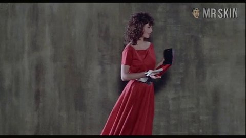 Kelly lebrock woman in red nude scene have Kelly lebrock woman in red nude scene